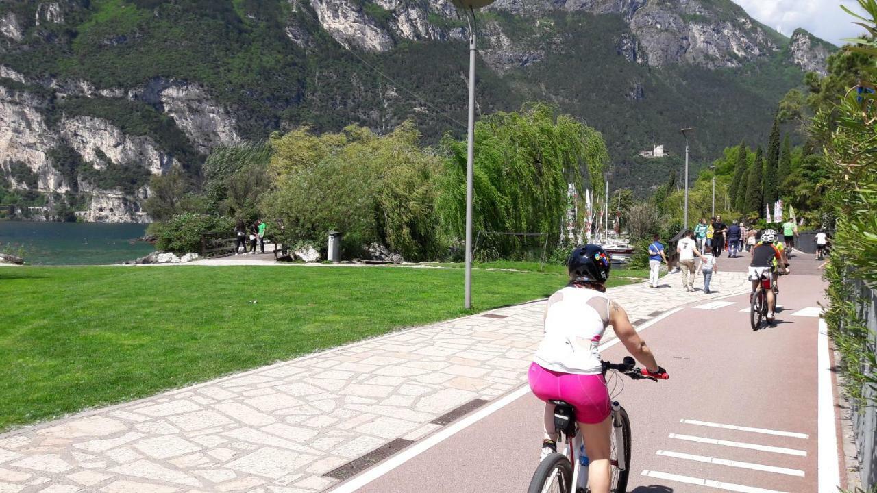 Garda Blu Apartment Riva del Garda Exterior foto