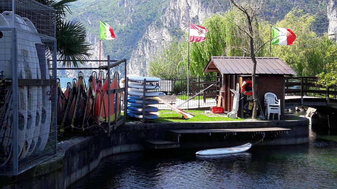 Garda Blu Apartment Riva del Garda Exterior foto